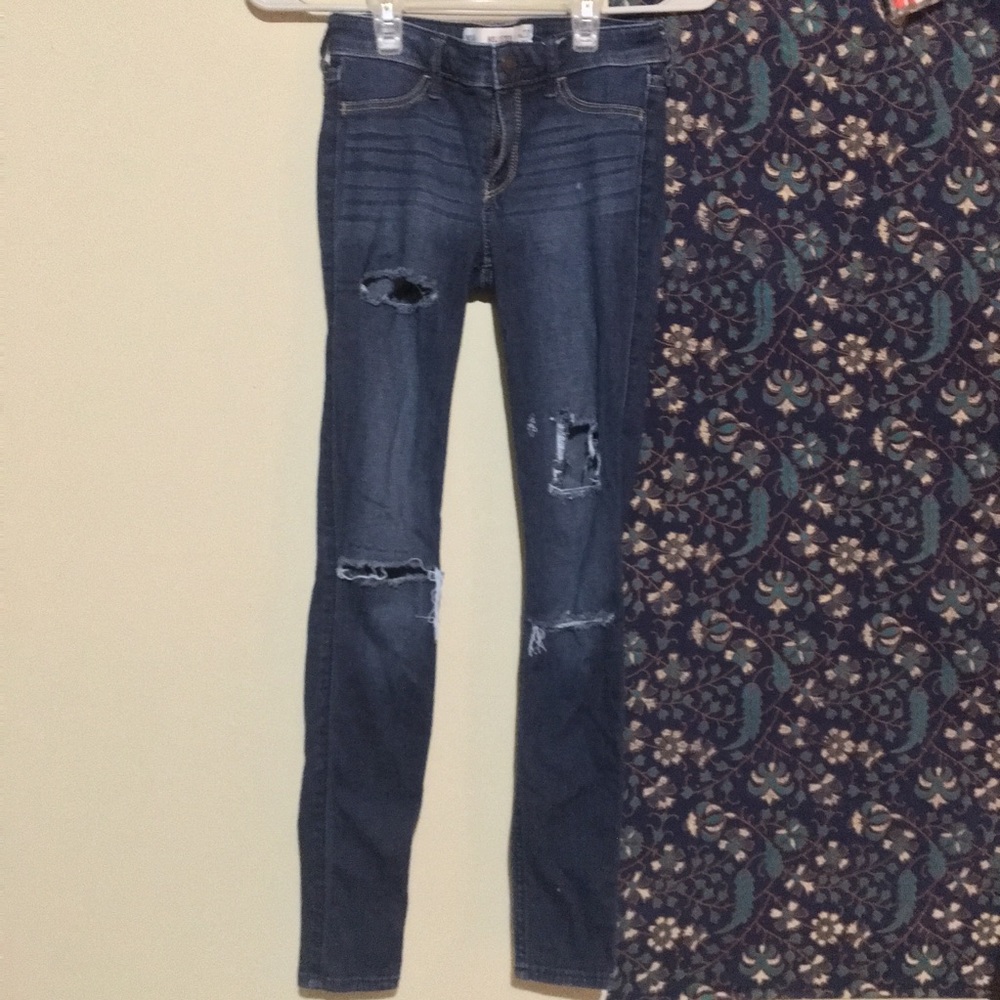 Hollister Ripped Skinny Jeans
